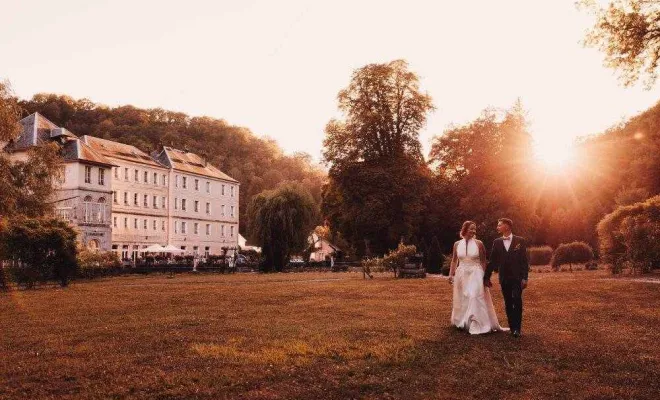 Photographe de mariage professionnelle Mariage au Domaine des bains de Guillon à Guillon-les-Bains, Besançon, TAILS PHOTOGRAPHIE