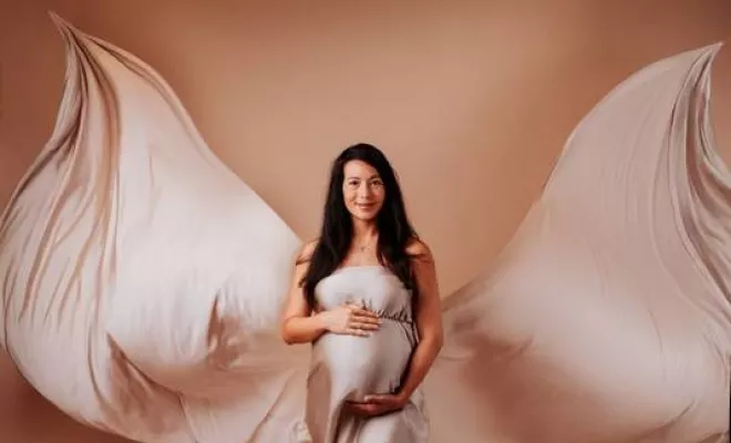 Photographe pour shooting photo grossesse en studio à Besançon, Besançon, TAILS PHOTOGRAPHIE