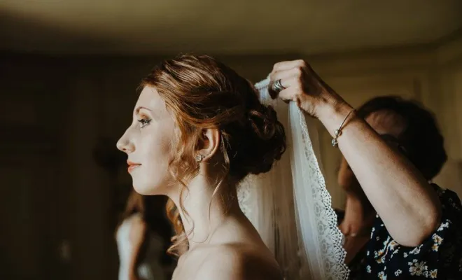 Photographe professionnelle mariage au château de Saint Loup près de Besançon, Besançon, TAILS PHOTOGRAPHIE