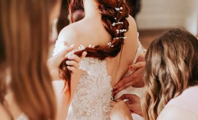 Photographe professionnelle mariage au château de Trouhans près de Dijon, Besançon, TAILS PHOTOGRAPHIE