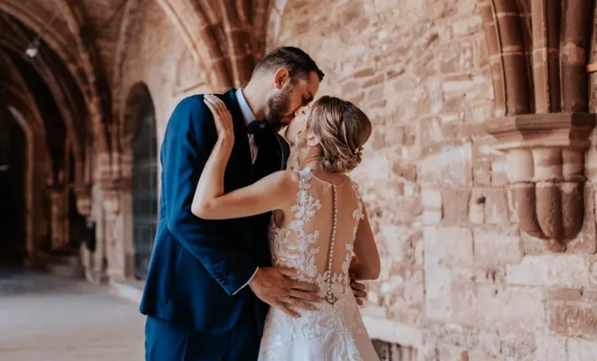 Photographe professionnelle mariage en Bourgogne, Besançon, TAILS PHOTOGRAPHIE