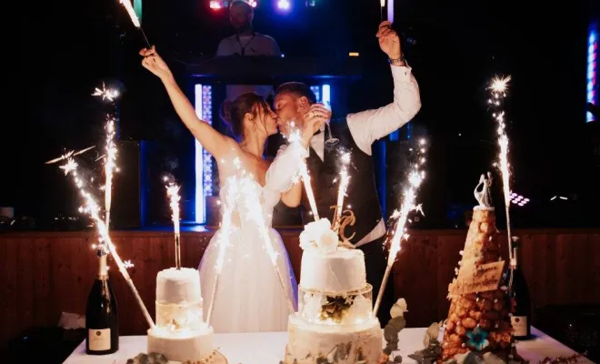 Photographe professionnelle de mariage aux Forges de Fraisans à Fraisans, Besançon, TAILS PHOTOGRAPHIE