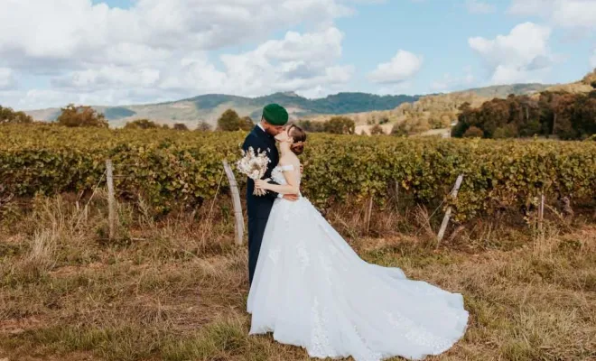 Photographe professionnelle de mariage en Bourgogne, Besançon, TAILS PHOTOGRAPHIE