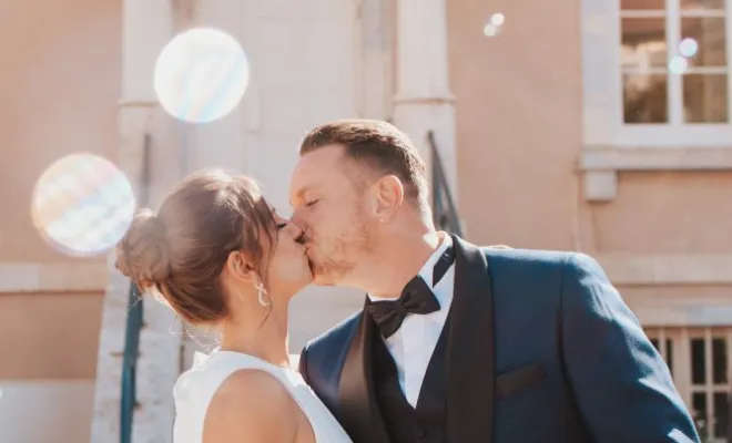 Photographe professionnelle de mariage aux Forges de Fraisans à Fraisans, Besançon, TAILS PHOTOGRAPHIE