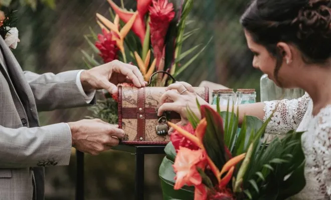 Photographe professionnelle mariage en petit comité à Besançon, Besançon, TAILS PHOTOGRAPHIE