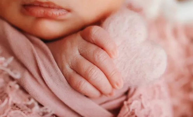 Photographe professionnelle pour photo de naissance Besançon, Besançon, TAILS PHOTOGRAPHIE