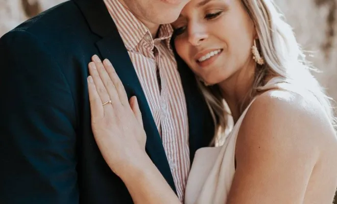 Photographe professionnelle pour séance photo couple à Ornans en Franche Comté, Besançon, TAILS PHOTOGRAPHIE