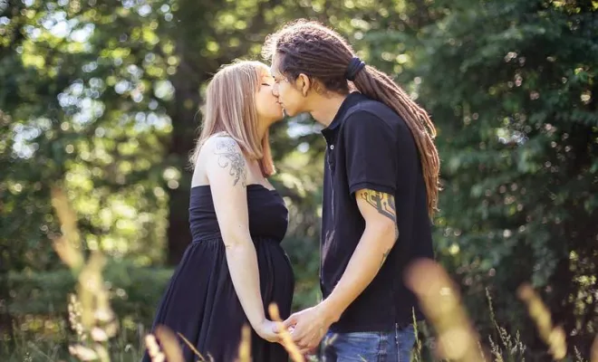 Photographe professionnelle séance grossesse en pleine nature à Besançon, Besançon, TAILS PHOTOGRAPHIE