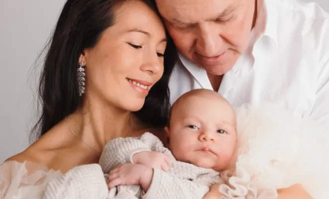 Photographe professionnelle séance photo bébé en famille à Besançon, Besançon, TAILS PHOTOGRAPHIE