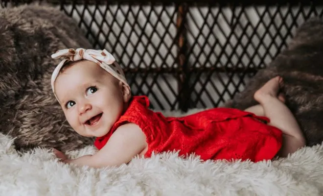 Photographe professionnelle séance photo bébé en studio à Besançon, Besançon, TAILS PHOTOGRAPHIE