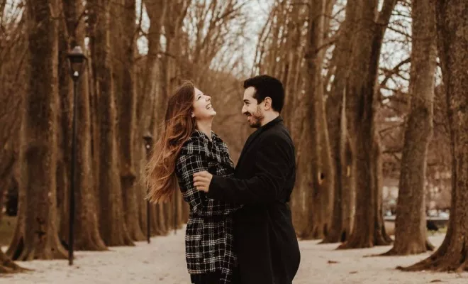 Photographe professionnelle séance photo couple à Besançon, Besançon, TAILS PHOTOGRAPHIE