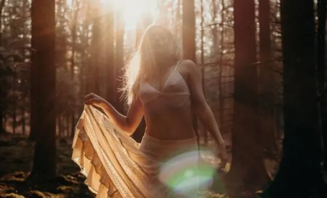 Photographe professionnelle séance photo femme bohème à Besançon, Besançon, TAILS PHOTOGRAPHIE