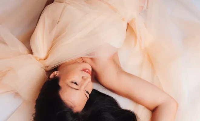 Photographe professionnelle séance photo femme enceinte en studio à Besançon, Besançon, TAILS PHOTOGRAPHIE