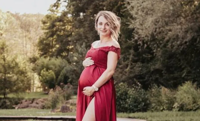 Photographe professionnelle séance photo grossesse en couple à Besançon, Besançon, TAILS PHOTOGRAPHIE