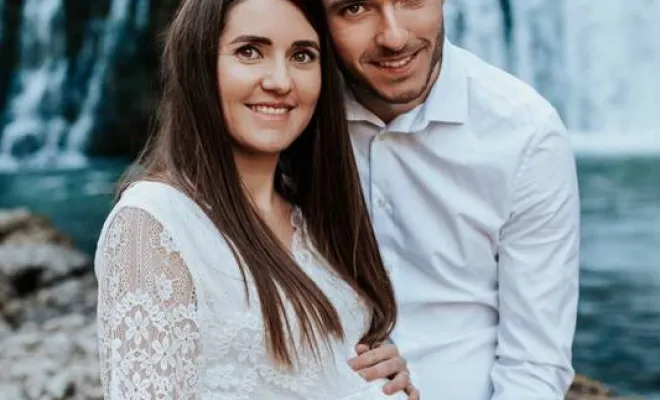 Photographe professionnelle séance photo grossesse en couple à Besançon, Besançon, TAILS PHOTOGRAPHIE