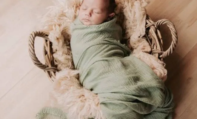 Photographe professionnelle séance photo naissance en studio à Besançon, Besançon, TAILS PHOTOGRAPHIE