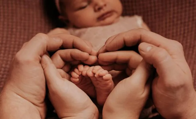 Photographe professionnelle séance photo nouveau né à Besançon, Besançon, TAILS PHOTOGRAPHIE