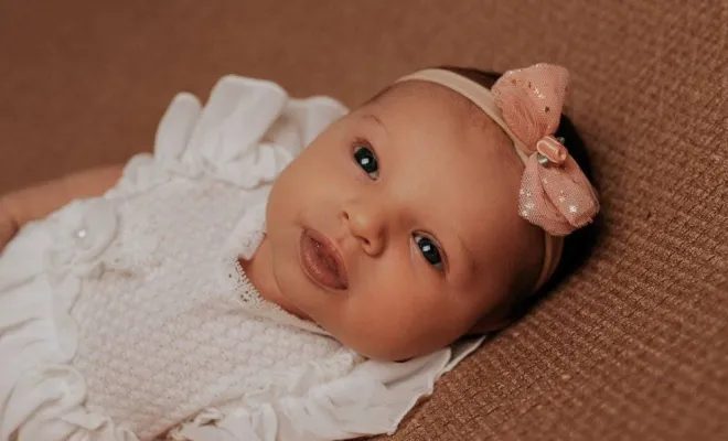 Photographe professionnelle séance photo nouveau né à Besançon, Besançon, TAILS PHOTOGRAPHIE