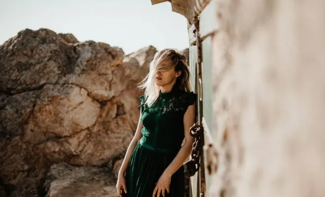 Photographe professionnelle séance photo portrait femme à Besançon, Besançon, TAILS PHOTOGRAPHIE