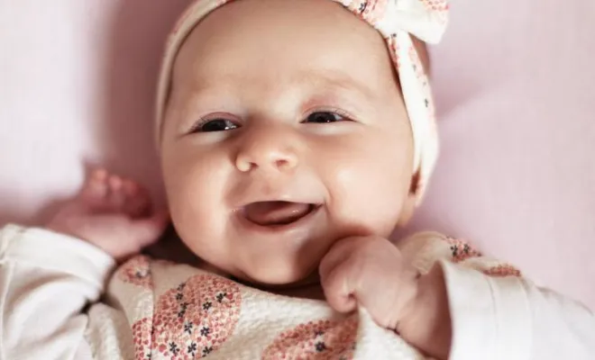 Photographe professionnelle shooting bébé à Besançon, Besançon, TAILS PHOTOGRAPHIE