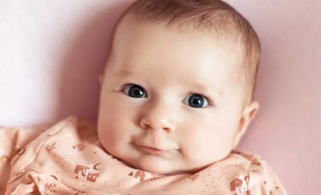 Photographe professionnelle shooting bébé à Besançon, Besançon, TAILS PHOTOGRAPHIE