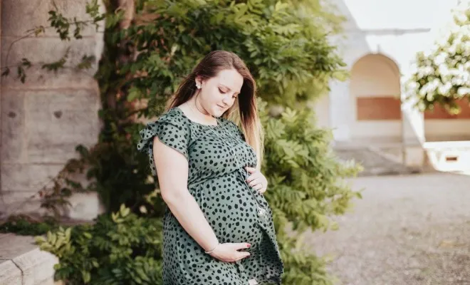 Photographe professionnelle shooting grossesse à Besançon, Besançon, TAILS PHOTOGRAPHIE