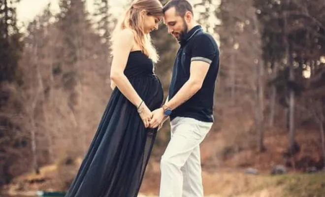 Photographe professionnelle shooting grossesse à Pontarlier, Besançon, TAILS PHOTOGRAPHIE