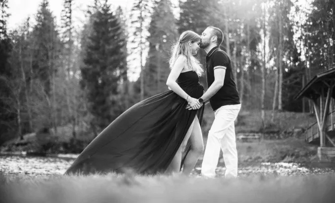 Photographe professionnelle shooting grossesse à Pontarlier, Besançon, TAILS PHOTOGRAPHIE