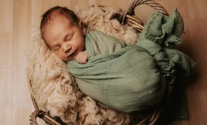 Photographe professionnelle shooting naissance à Besançon, Besançon, TAILS PHOTOGRAPHIE