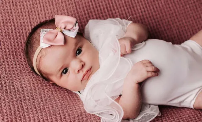 Photographe professionnelle shooting nouveau né en studio à Besançon, Besançon, TAILS PHOTOGRAPHIE