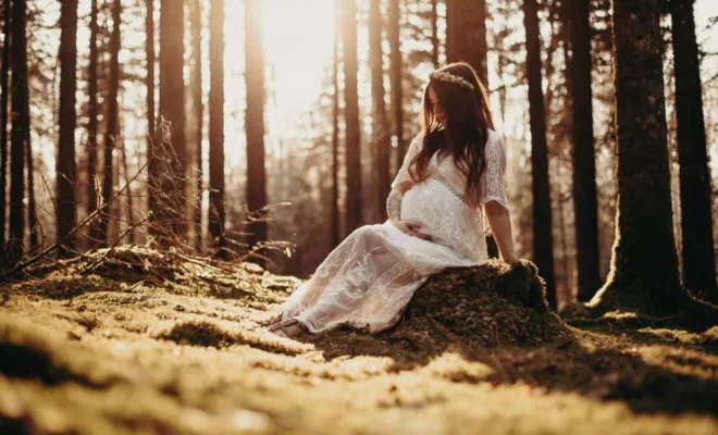 Photographe professionnelle shooting photo grossesse maman seule à Besançon, Besançon, TAILS PHOTOGRAPHIE