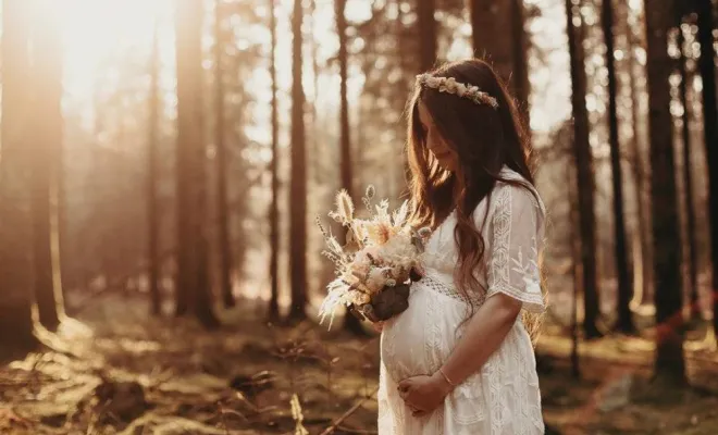 Photographe professionnelle shooting photo grossesse maman seule à Besançon, Besançon, TAILS PHOTOGRAPHIE