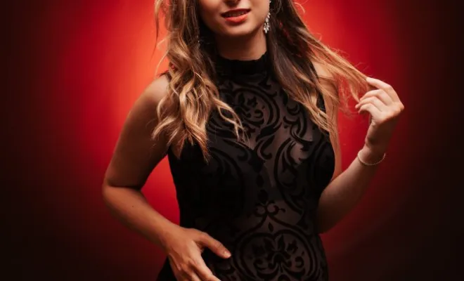 Photographe professionnelle shooting photo grossesse en studio à Besançon, Besançon, TAILS PHOTOGRAPHIE