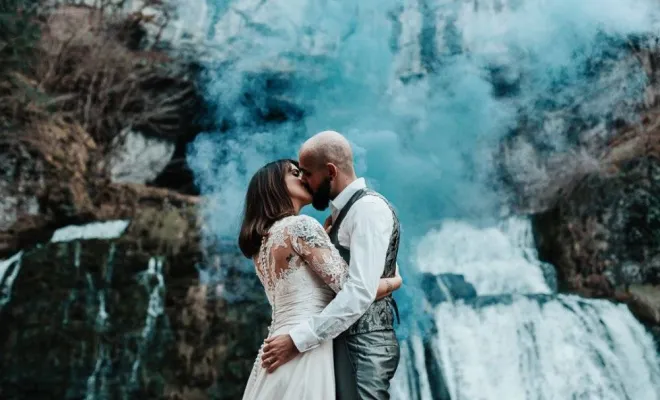 Photographe professionnelle shooting photo mariage en pleine nature en Franche-Comté, Besançon, TAILS PHOTOGRAPHIE