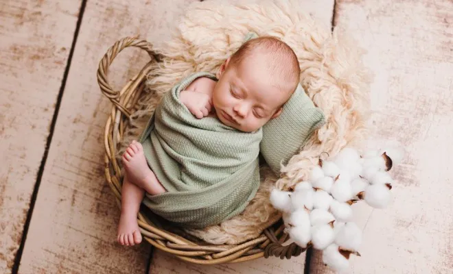 Photographe professionnelle shooting photo nouveau né en studio à Besançon, Besançon, TAILS PHOTOGRAPHIE