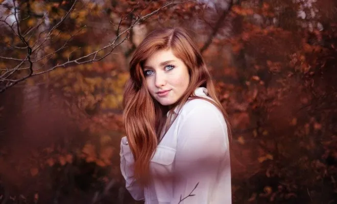 Photographe professionnelle shooting portrait femme en pleine nature à Besançon, Besançon, TAILS PHOTOGRAPHIE