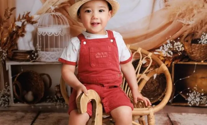 Photographe pour séance photo anniversaire deux ans en studio à Besançon, Besançon, TAILS PHOTOGRAPHIE