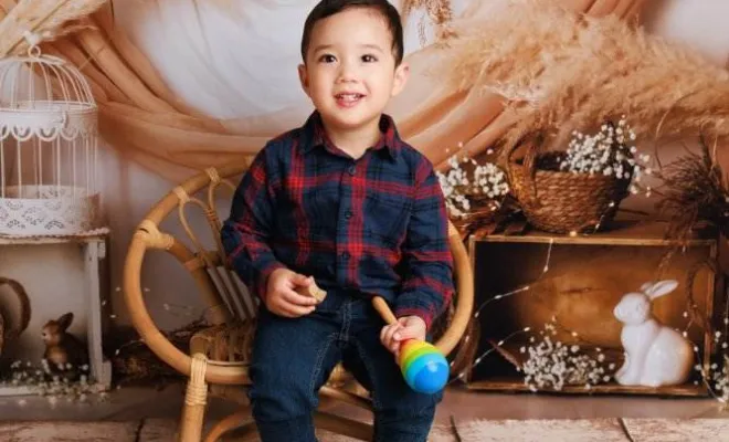 Photographe pour séance photo anniversaire deux ans en studio à Besançon, Besançon, TAILS PHOTOGRAPHIE