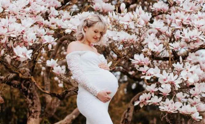 Photographe shooting grossesse à Vesoul, Besançon, TAILS PHOTOGRAPHIE