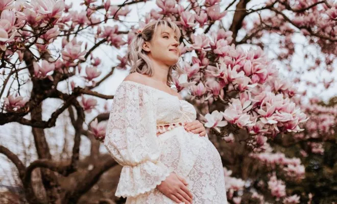 Photographe shooting grossesse à Vesoul, Besançon, TAILS PHOTOGRAPHIE