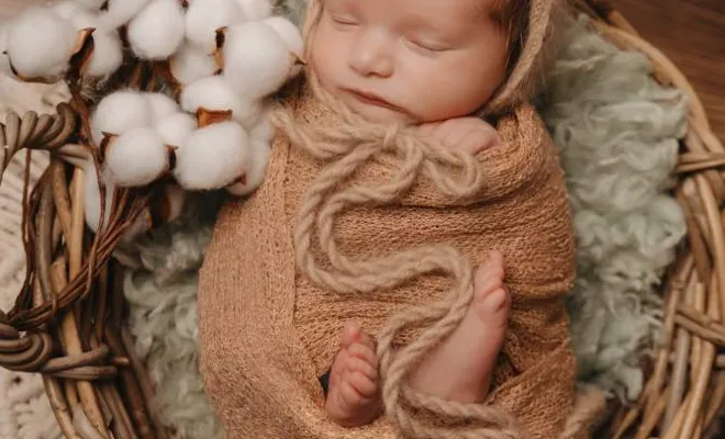 Photographe pour shooting naissance en studio à Besançon, Besançon, TAILS PHOTOGRAPHIE