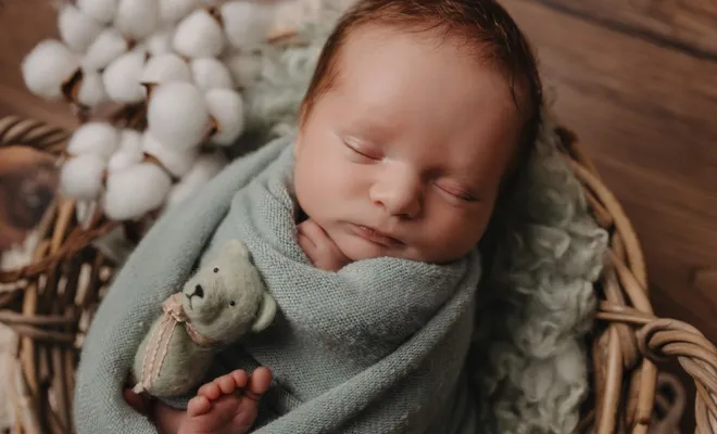 Photographe pour shooting naissance en studio à Besançon, Besançon, TAILS PHOTOGRAPHIE