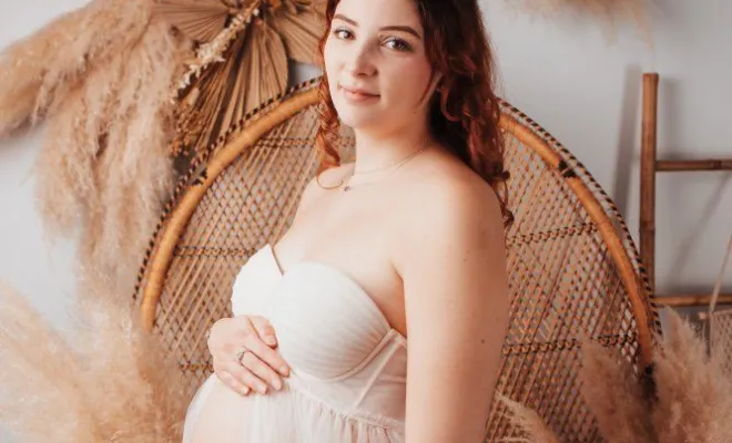 Photographe pour shooting photo grossesse artistique à Besançon, Besançon, TAILS PHOTOGRAPHIE