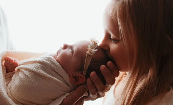 Photographe pour shooting photo naissance en famille à Besançon, Besançon, TAILS PHOTOGRAPHIE