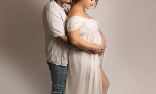 Photographe professionnelle séance photo pour femme enceinte en studio à Besançon, Besançon, TAILS PHOTOGRAPHIE