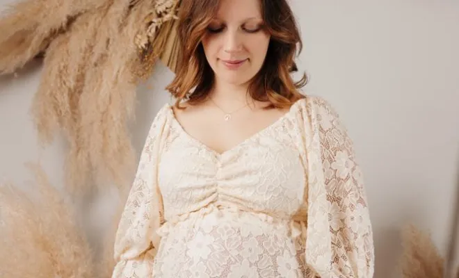 Photographe professionnelle séance photo grossesse bohème en studio à Besançon, Besançon, TAILS PHOTOGRAPHIE