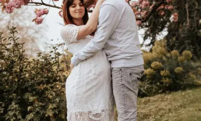 Photographe Besançon séance photo grossesse grossesse bohème en couple à Besançon, Besançon, TAILS PHOTOGRAPHIE