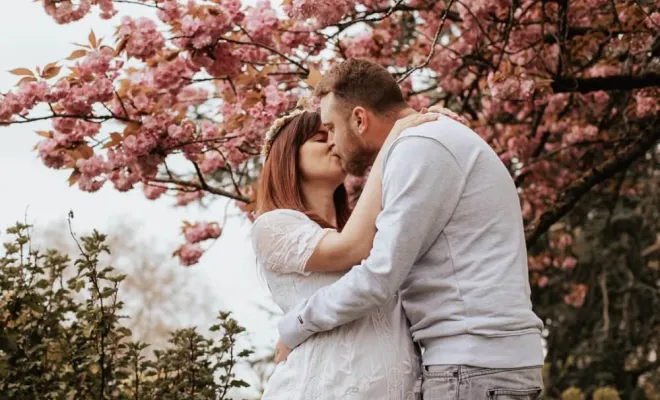 Photographe Besançon séance photo grossesse grossesse bohème en couple à Besançon, Besançon, TAILS PHOTOGRAPHIE