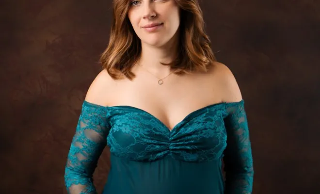 Photographe professionnelle séance photo grossesse maman seule en studio à Besançon, Besançon, TAILS PHOTOGRAPHIE