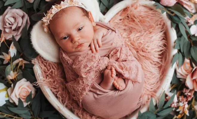 Séance photo naissance en studio à Besançon, Besançon, TAILS PHOTOGRAPHIE